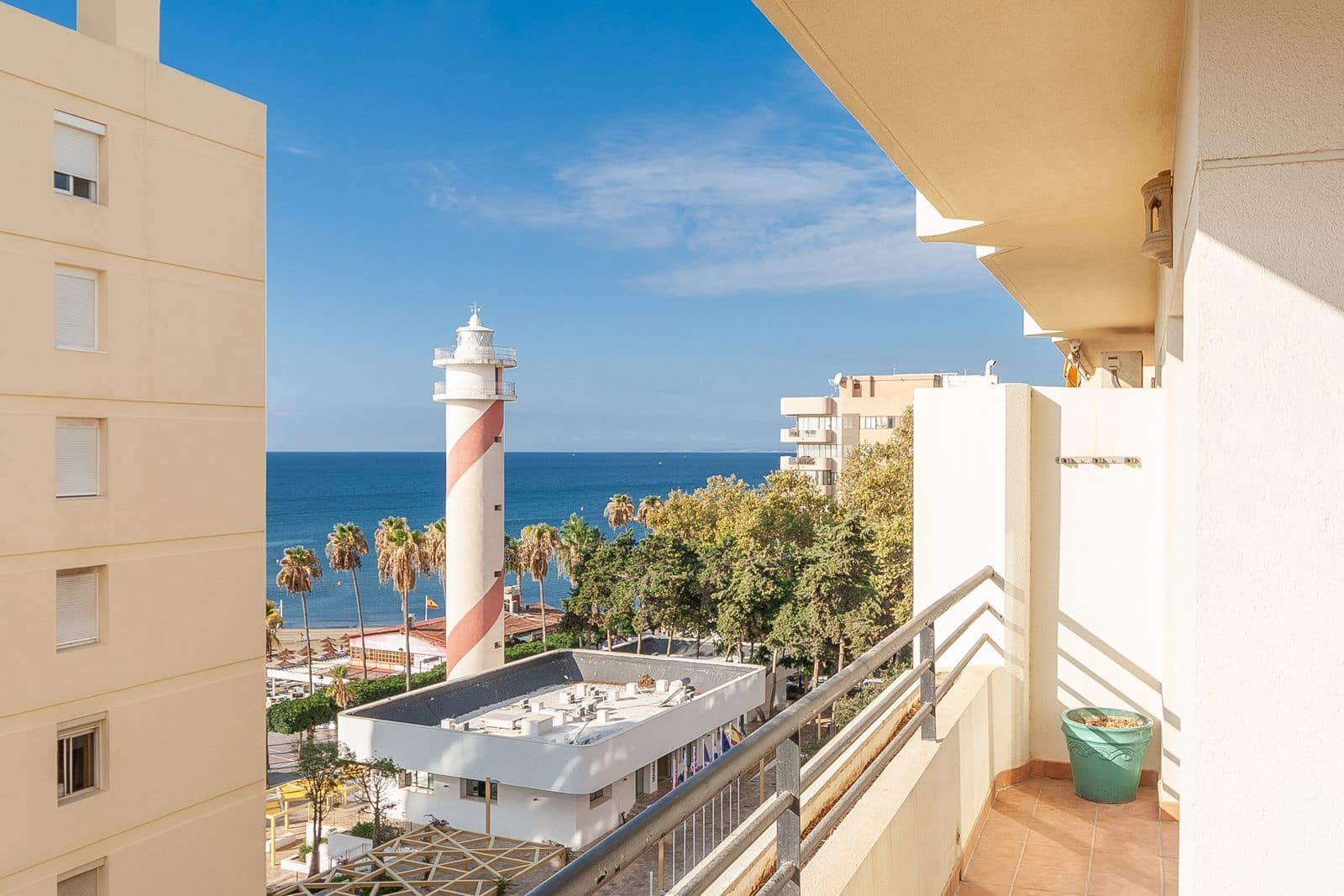 2 slaapkamer Appartement te koop in Marbella met garage - € 995.000 (Ref: 10153401)