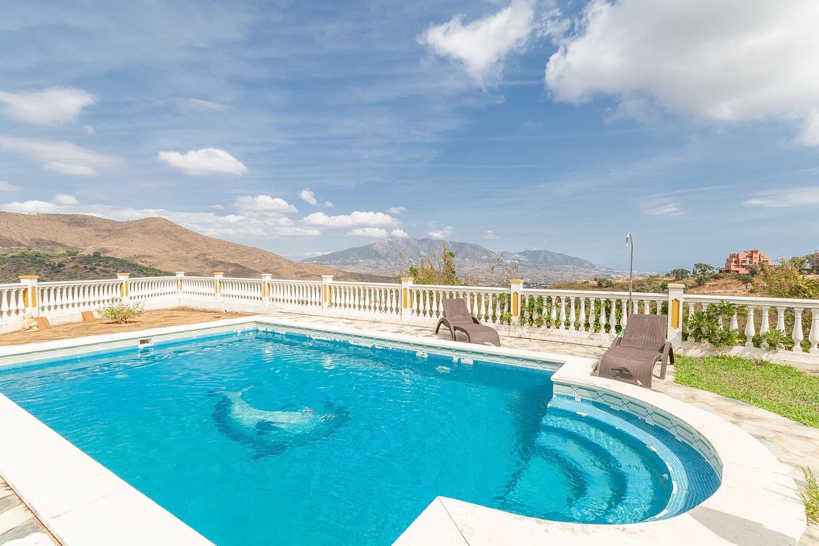 6 quarto Moradia para venda em La Mairena - 1 250 000 € (Ref: 10153403)