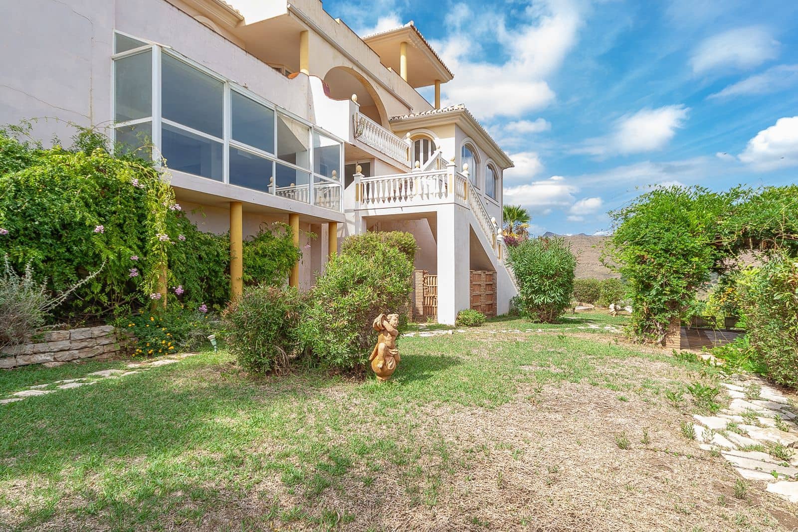 6 quarto Moradia para venda em La Mairena - 1 250 000 € (Ref: 10153403)
