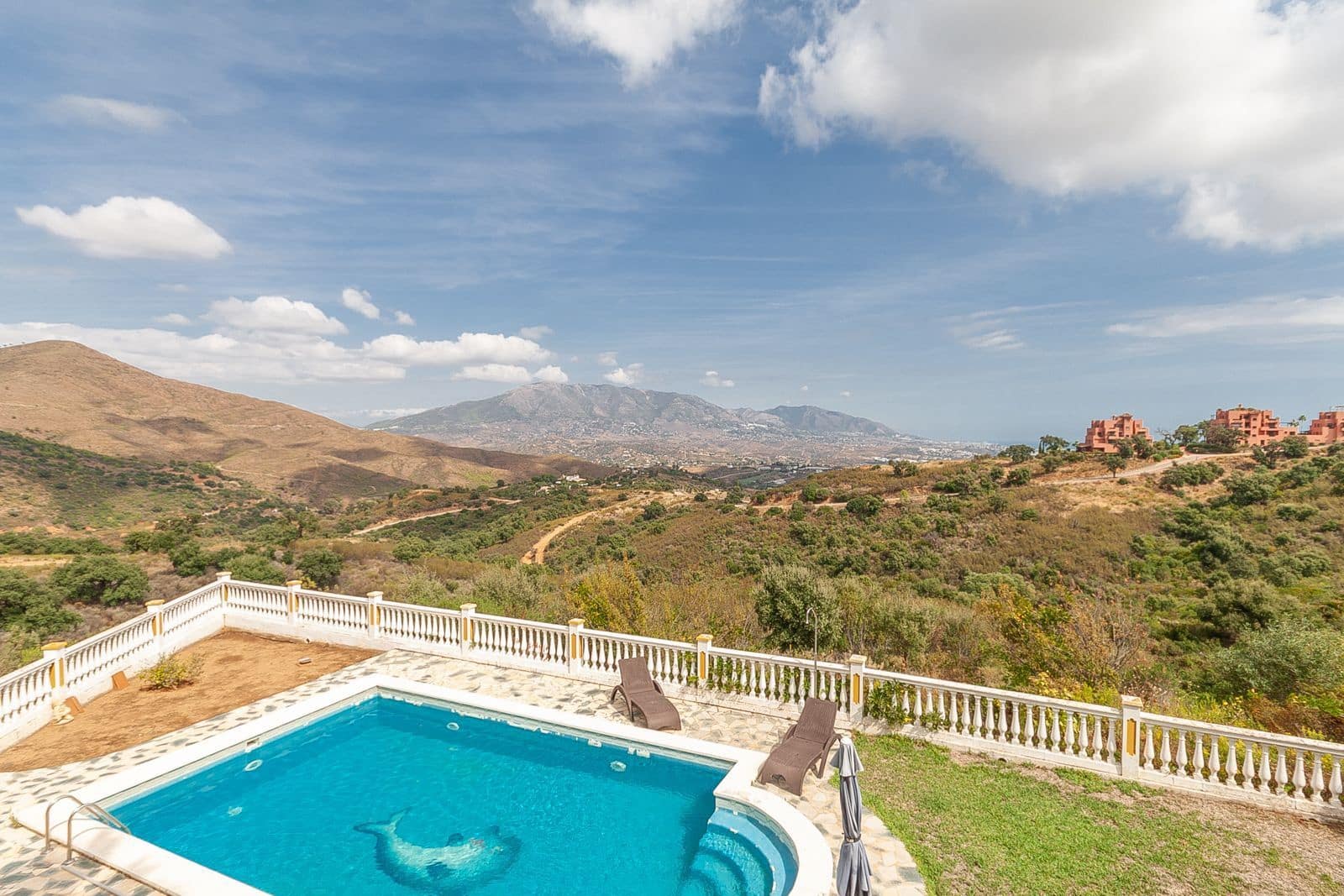 6 quarto Moradia para venda em La Mairena - 1 250 000 € (Ref: 10153403)