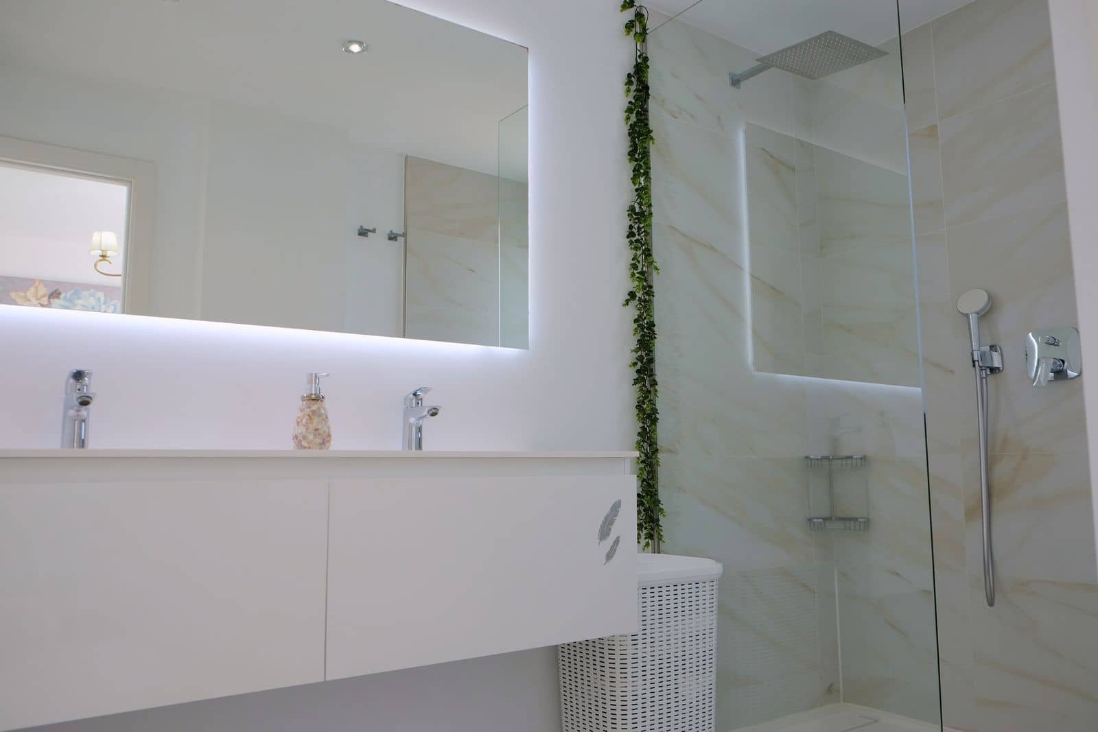 3 sypialnia Dom blizniak na sprzedaż w Estepona z basenem garażem - 955 000 € (Ref: 10153405)