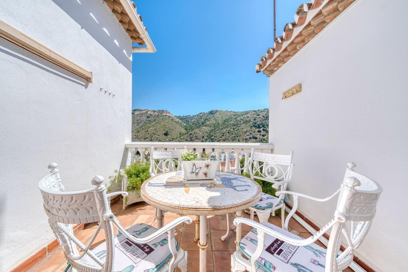 3 quarto Casa em Banda para venda em Benahavis - 375 000 € (Ref: 10153406)