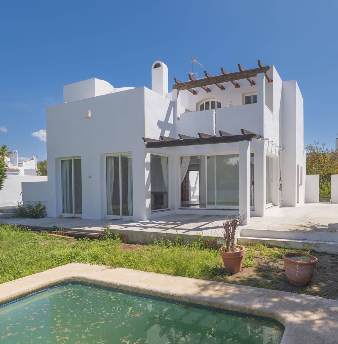 3 soveværelse Villa til salg i Puerto Banus med swimmingpool - € 1.330.000 (Ref: 10153407)