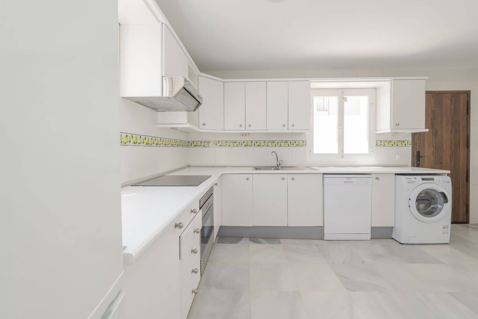 3 soveværelse Villa til salg i Puerto Banus med swimmingpool - € 1.330.000 (Ref: 10153407)