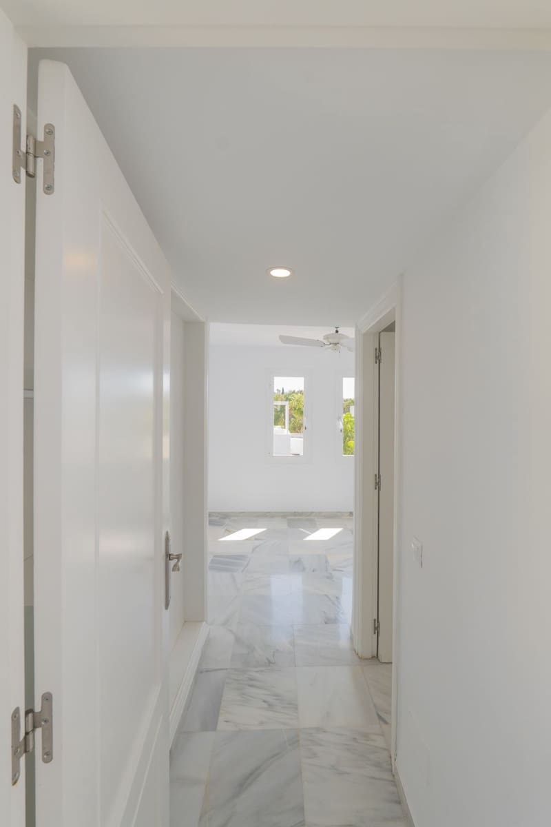 3 soveværelse Villa til salg i Puerto Banus med swimmingpool - € 1.330.000 (Ref: 10153407)