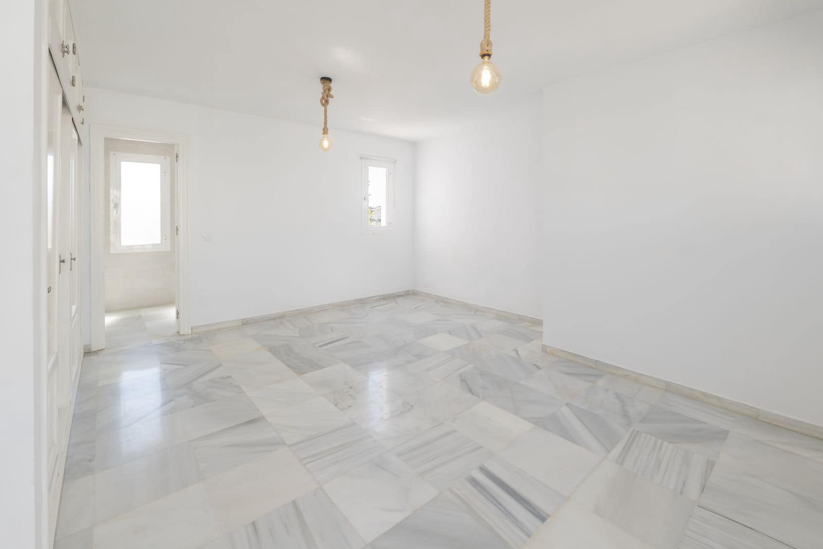 3 soveværelse Villa til salg i Puerto Banus med swimmingpool - € 1.330.000 (Ref: 10153407)
