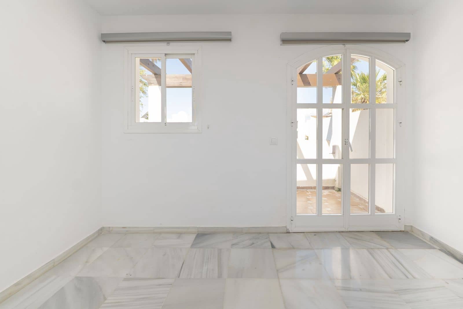 3 soveværelse Villa til salg i Puerto Banus med swimmingpool - € 1.330.000 (Ref: 10153407)