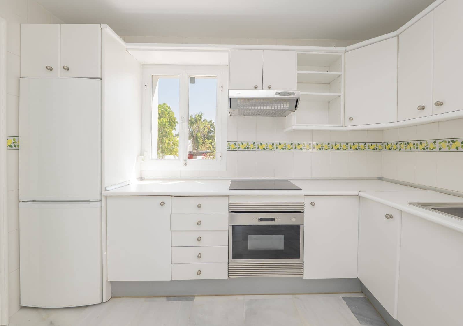 3 soveværelse Villa til salg i Puerto Banus med swimmingpool - € 1.330.000 (Ref: 10153407)