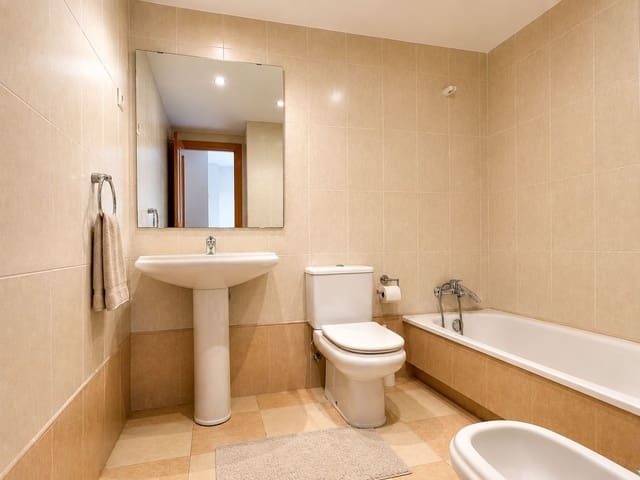 3 soveværelse Lejlighed til salg i Torremolinos med swimmingpool garage - € 456.500 (Ref: 10153408)
