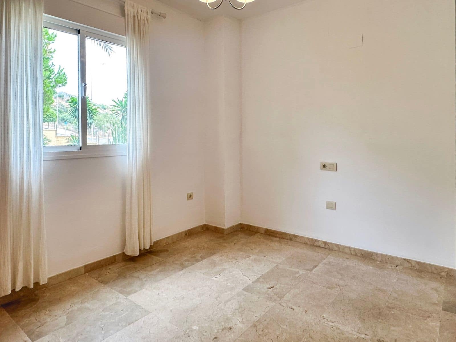 3 soveværelse Lejlighed til salg i Torremolinos med swimmingpool garage - € 456.500 (Ref: 10153408)