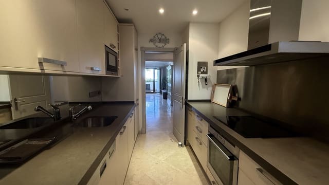 2 slaapkamer Appartement te koop in Casares met zwembad - € 399.000 (Ref: 10153410)