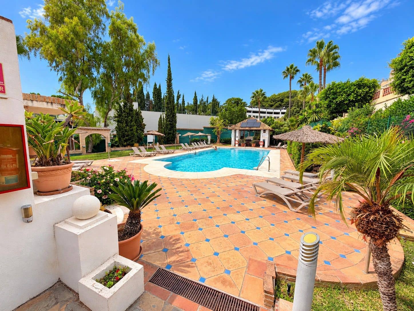 2 makuuhuone Huoneisto myytävänä paikassa Nueva Andalucia - 550 000 € (Ref: 10153411)