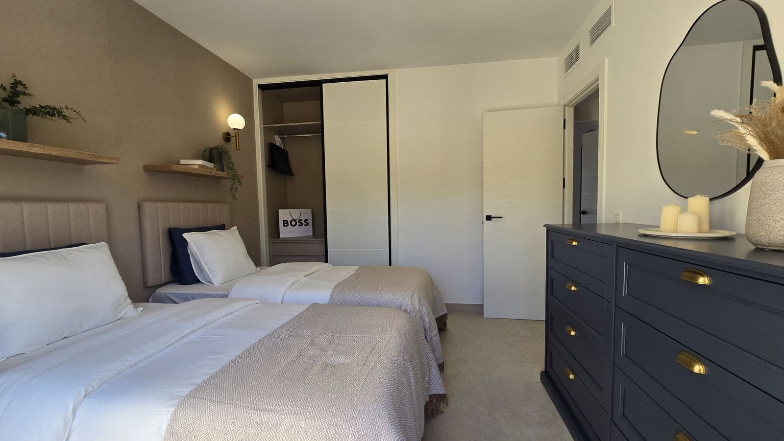 4 chambre Maison de Ville à vendre à Nueva Andalucia - 950 000 € (Ref: 10153413)