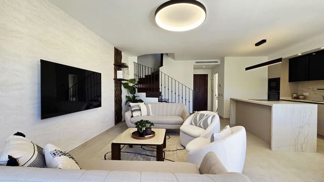 4 chambre Maison de Ville à vendre à Nueva Andalucia, Marbella - 950 000 € (Ref: 10153413)