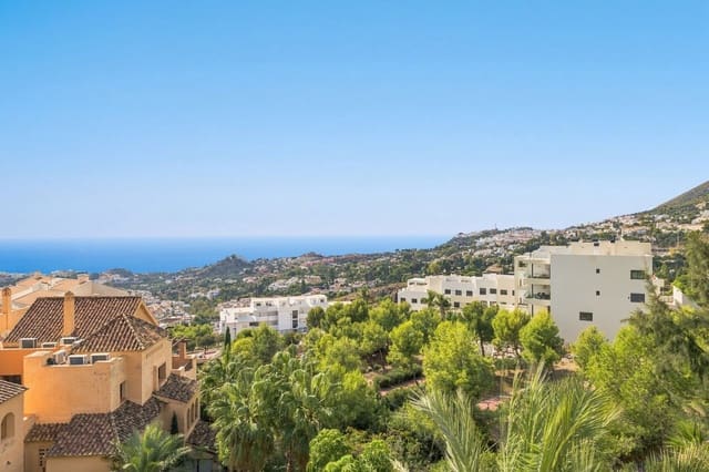 Apartamento de 2 habitaciones en Benalmádena en venta con piscina - 485.000 € (Ref: 10153414)