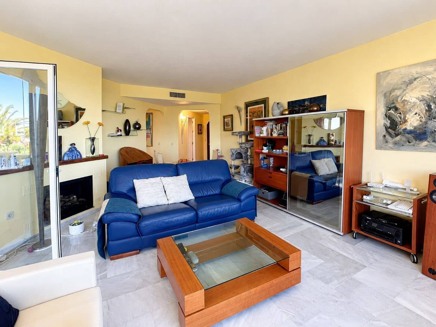 2 bedroom Apartment for sale in Marbella with pool garage - € 875,000 (Ref: 10153416)