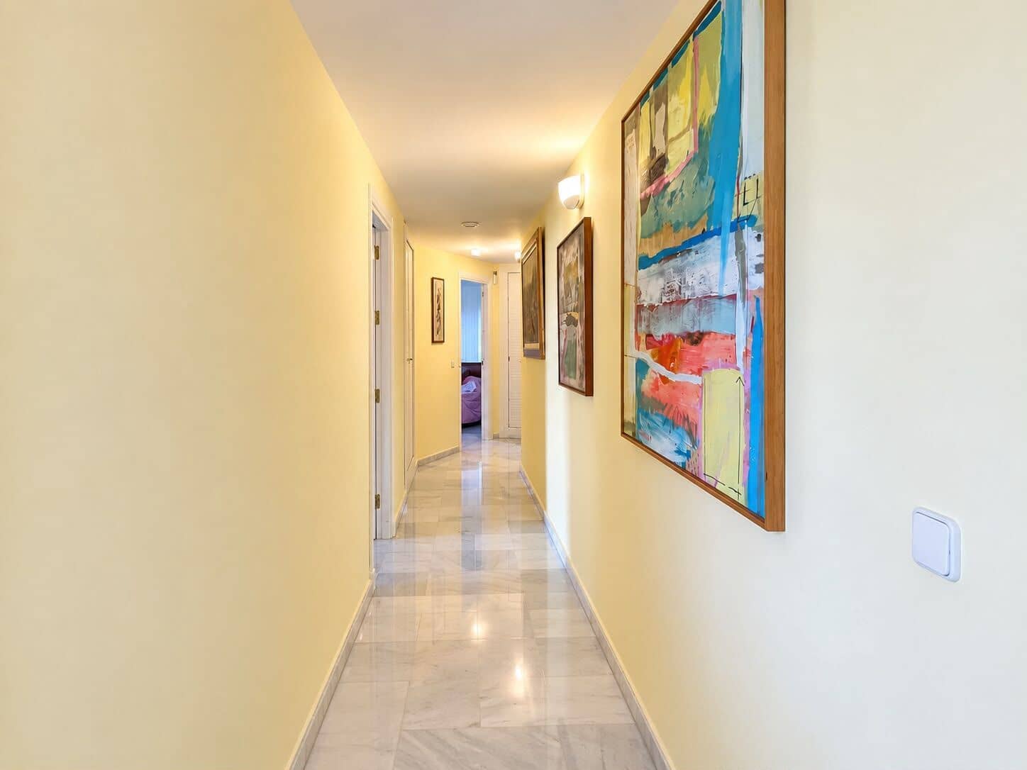 2 bedroom Apartment for sale in Marbella with pool garage - € 875,000 (Ref: 10153416)