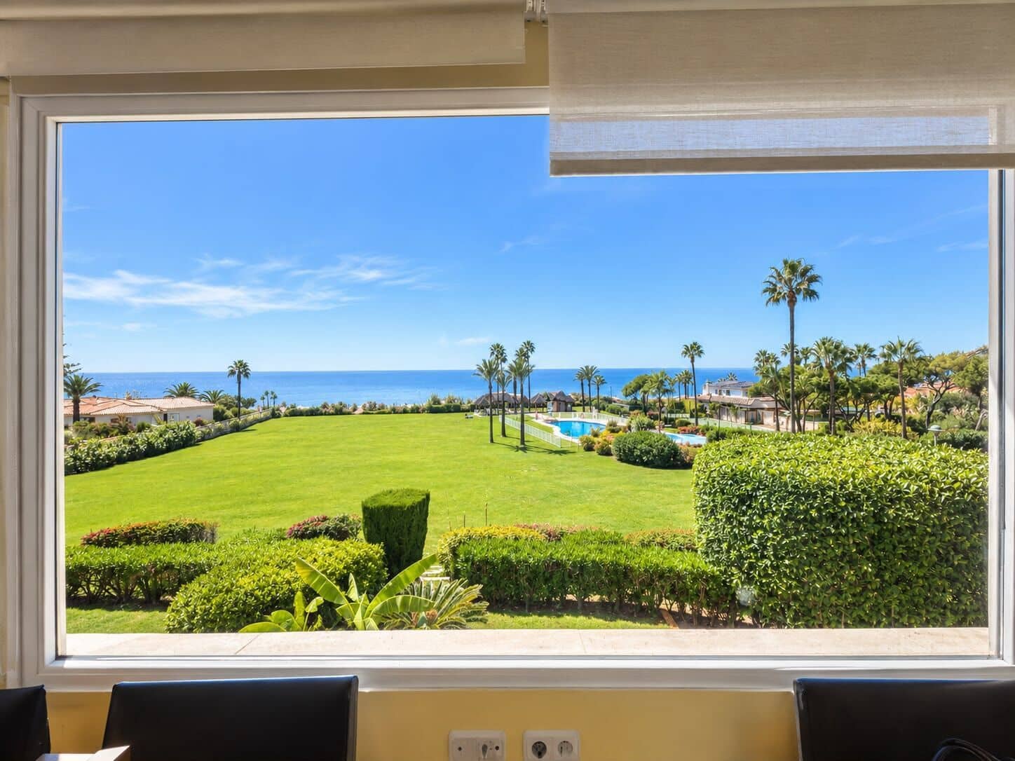 2 bedroom Apartment for sale in Marbella with pool garage - € 875,000 (Ref: 10153416)
