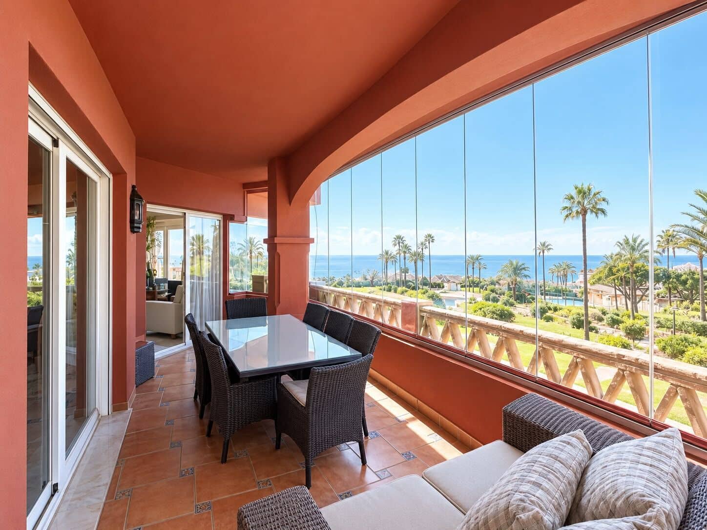 2 bedroom Apartment for sale in Marbella with pool garage - € 875,000 (Ref: 10153416)
