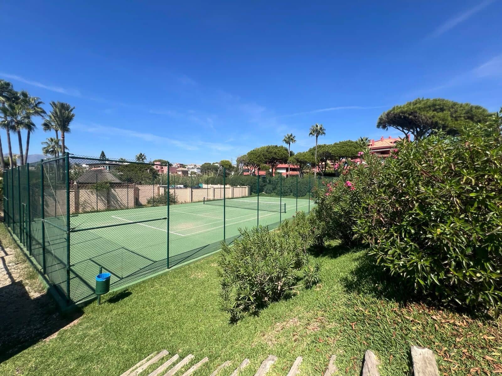 2 bedroom Apartment for sale in Marbella with pool garage - € 875,000 (Ref: 10153416)