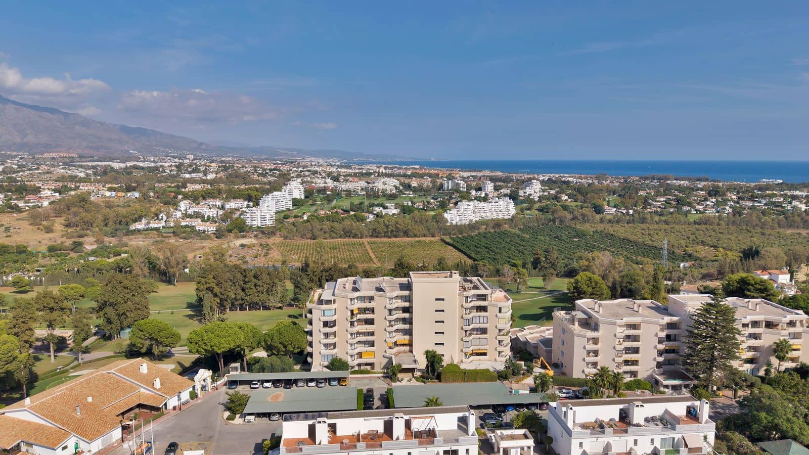 1 quarto Apartamento para venda em Atalaya-Isdabe com piscina garagem - 290 000 € (Ref: 10153418)