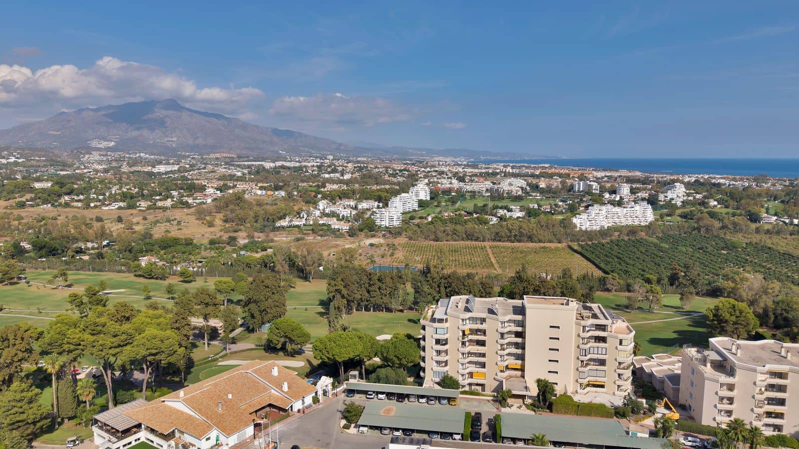 1 quarto Apartamento para venda em Atalaya-Isdabe com piscina garagem - 290 000 € (Ref: 10153418)