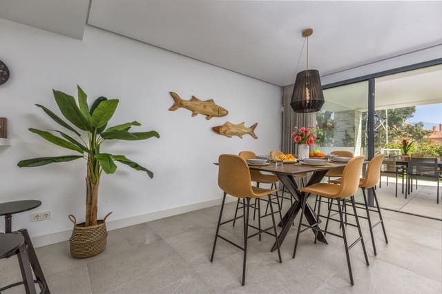3 bedroom Apartment for sale in Cabopino, Marbella with pool garage - € 689,000 (Ref: 10153422)