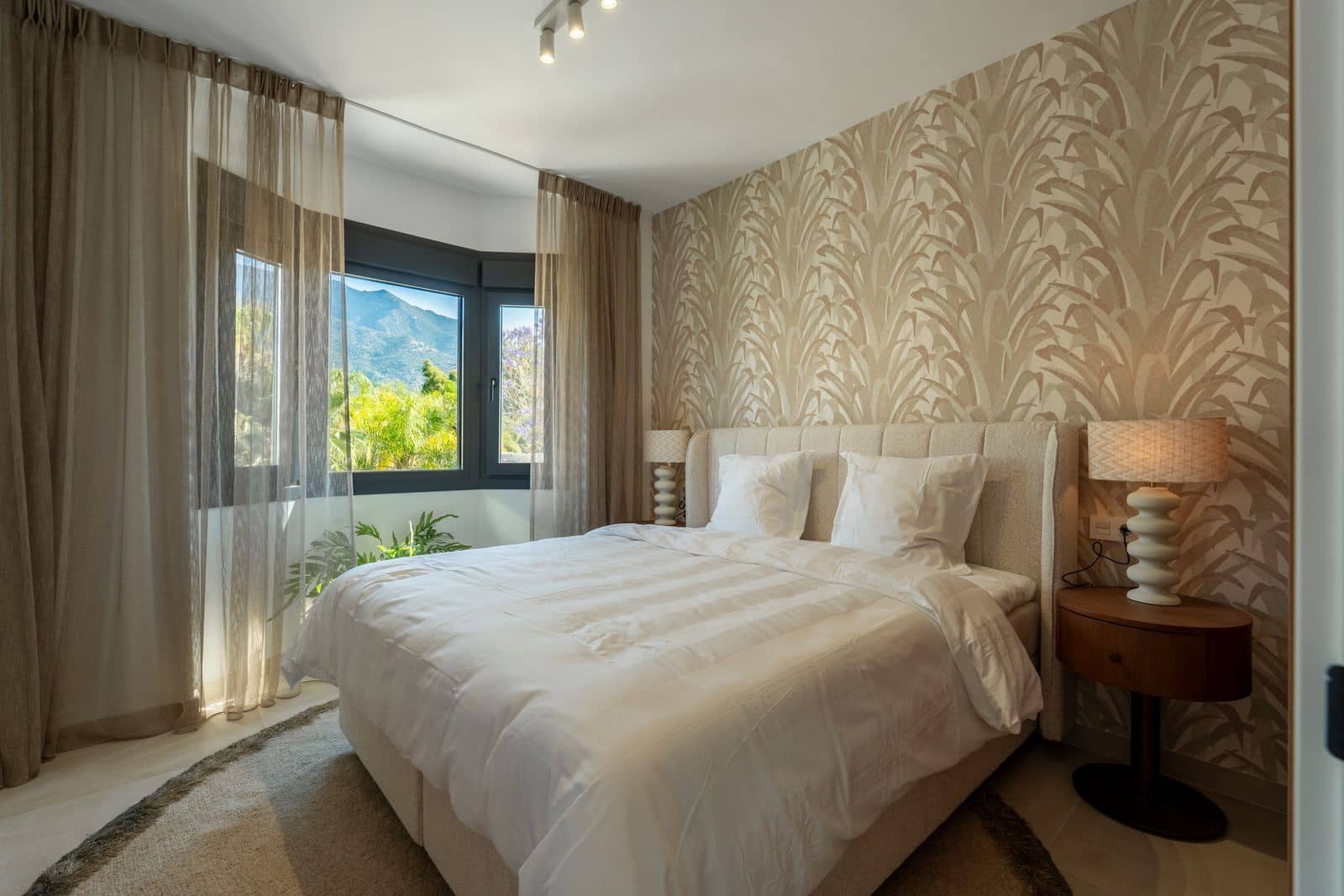 3 bedroom Townhouse for sale in Marbella with garage - € 1,445,000 (Ref: 10153423)