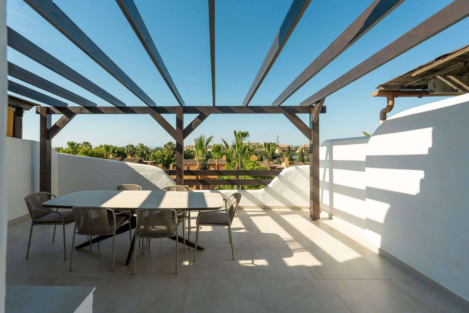 3 bedroom Townhouse for sale in Marbella with garage - € 1,445,000 (Ref: 10153423)