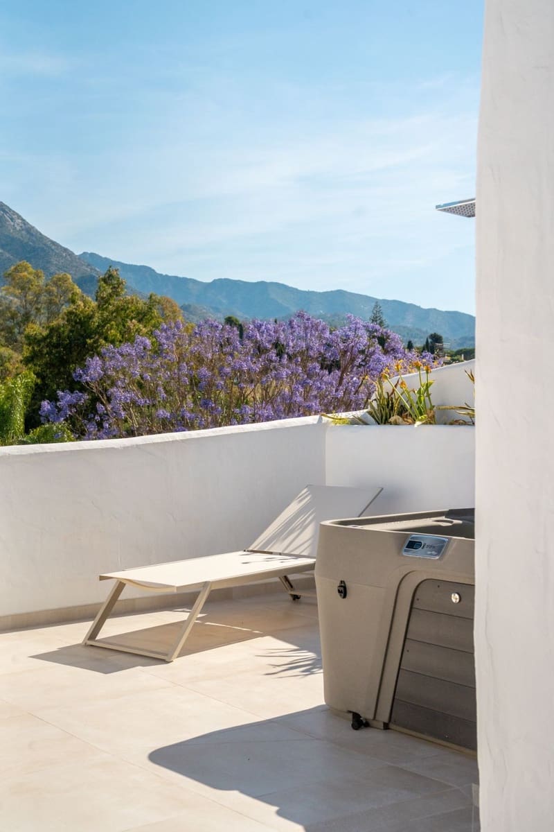 3 bedroom Townhouse for sale in Marbella with garage - € 1,445,000 (Ref: 10153423)