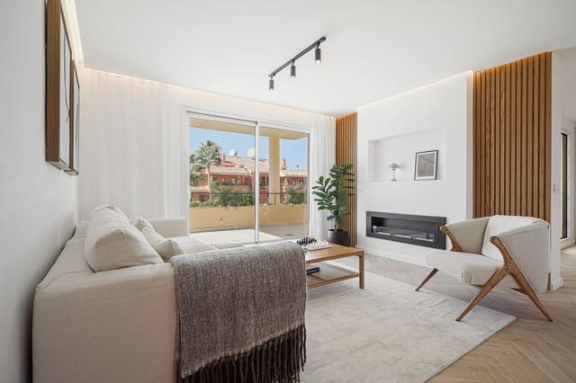 3 sovrum Takvåning till salu i Cancelada, Estepona med garage - 995 000 € (Ref: 10153424)