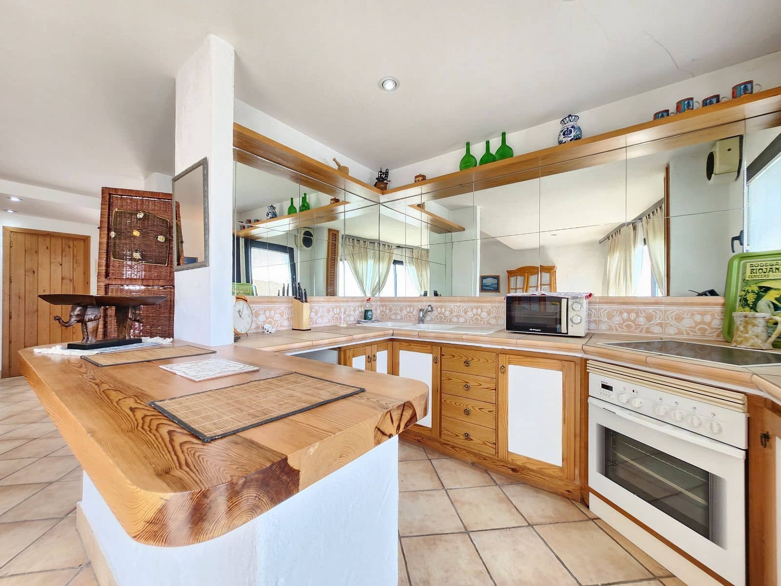 2 bedroom Apartment for sale in Puerto Banus - € 819,000 (Ref: 10153426)