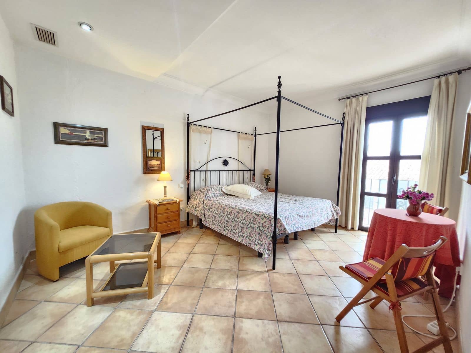 2 bedroom Apartment for sale in Puerto Banus - € 819,000 (Ref: 10153426)