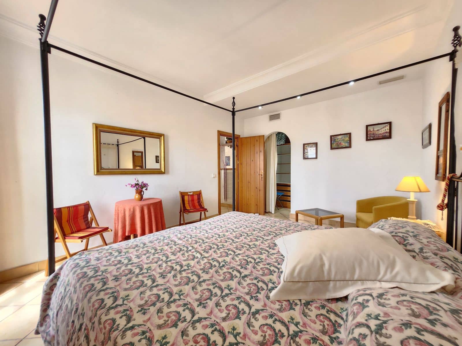 2 bedroom Apartment for sale in Puerto Banus - € 819,000 (Ref: 10153426)