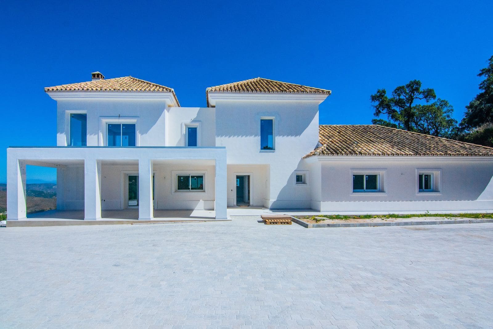 4 sypialnia Willa na sprzedaż w La Mairena z basenem garażem - 1 980 000 € (Ref: 10153428)