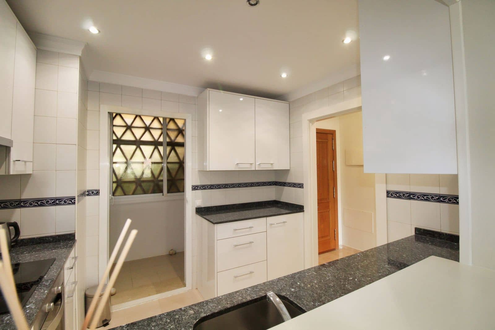 2 sypialnia Apartament na sprzedaż w La Cala Hills z basenem garażem - 389 000 € (Ref: 10153430)