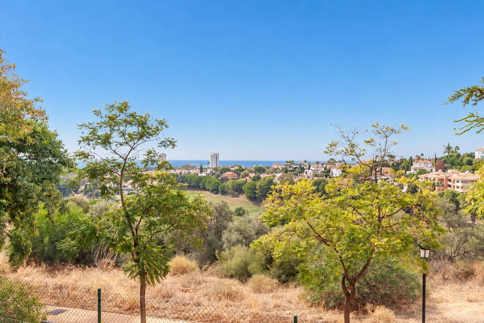 3 sovrum Lägenhet till salu i Elviria med pool garage - 595 000 € (Ref: 10153431)