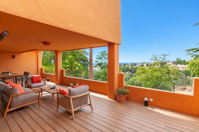 3 sovrum Lägenhet till salu i Elviria, Marbella med pool garage - 595 000 € (Ref: 10153431)