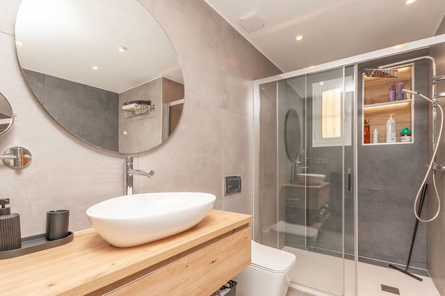 3 sovrum Lägenhet till salu i Elviria, Marbella med pool garage - 595 000 € (Ref: 10153431)