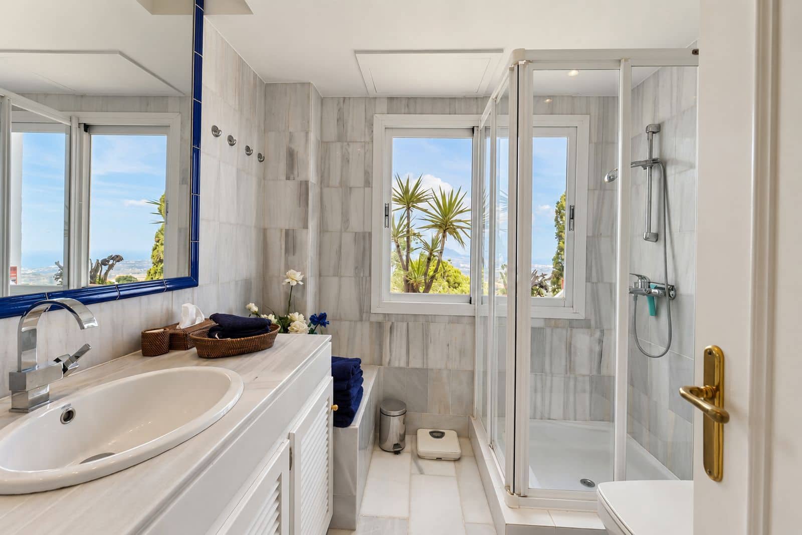 2 Zimmer Penthouse zu verkaufen in La Mairena mit Pool - 550.000 € (Ref: 10153432)