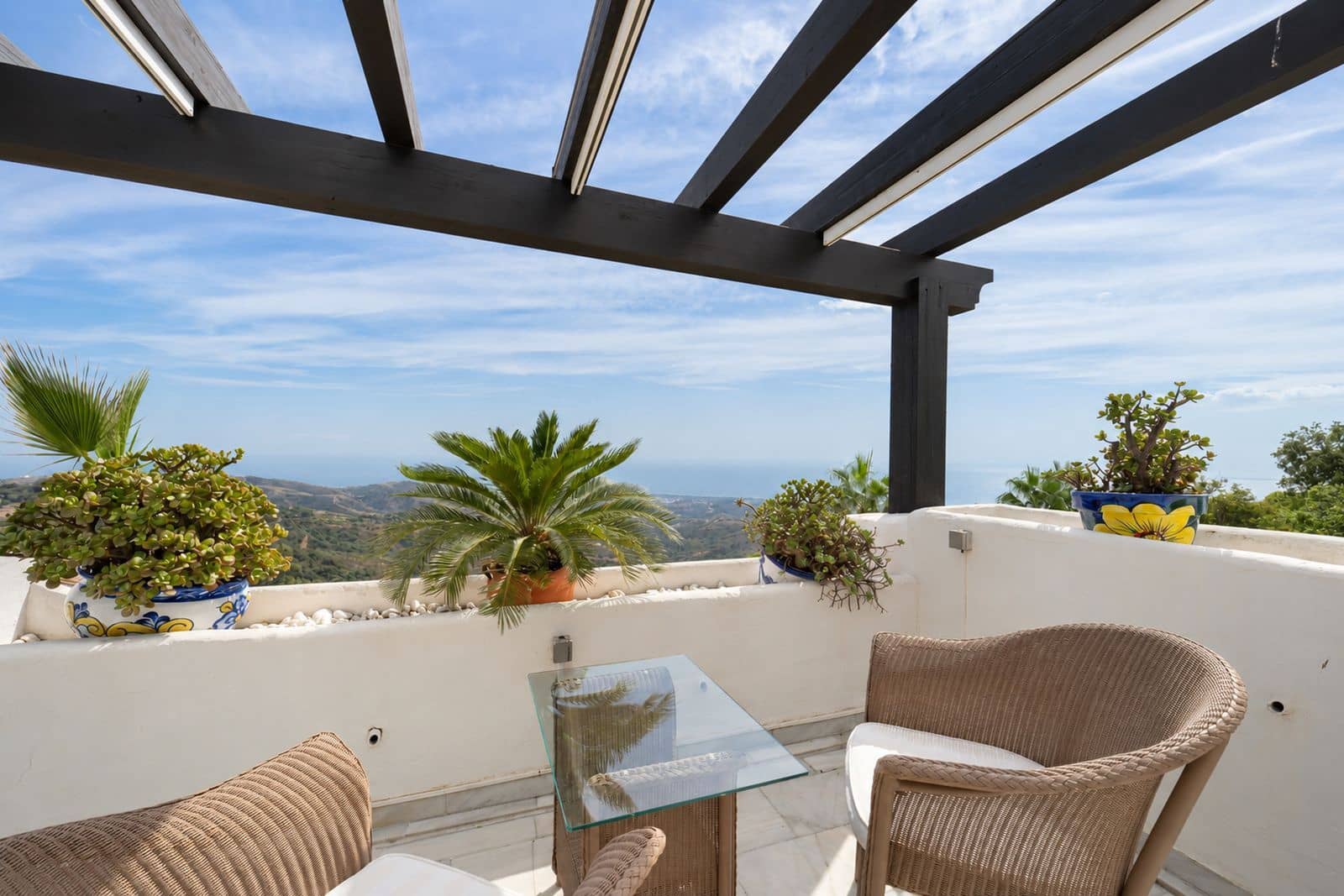 2 Zimmer Penthouse zu verkaufen in La Mairena mit Pool - 550.000 € (Ref: 10153432)