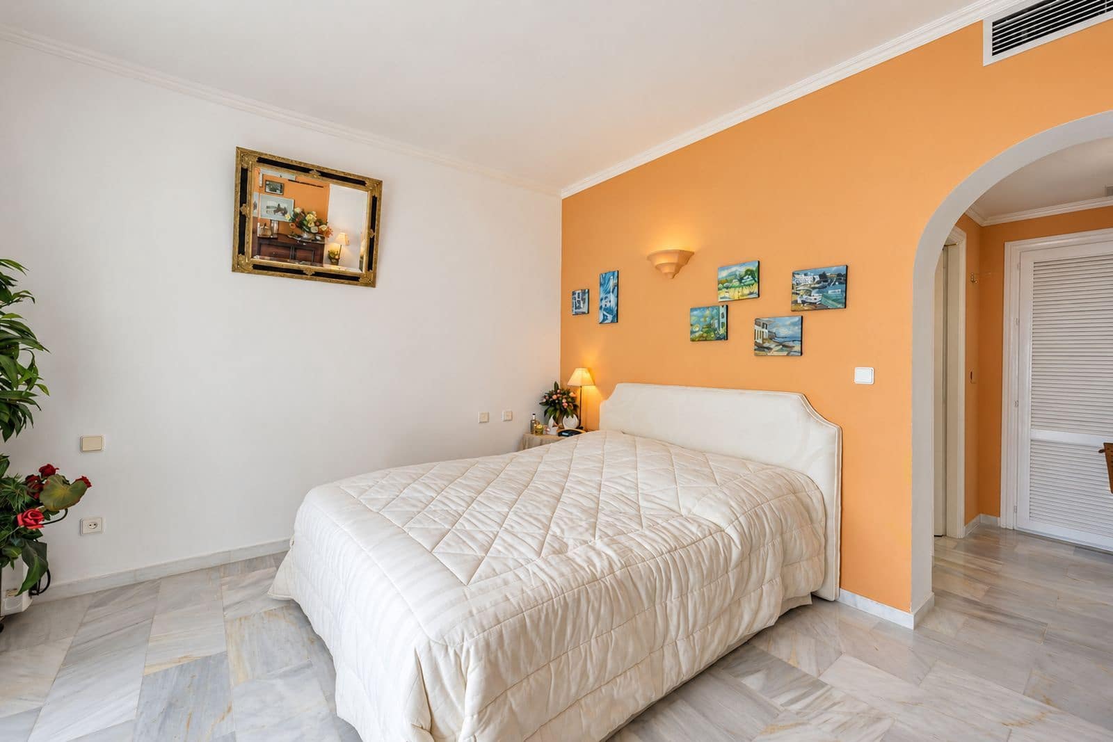 2 Zimmer Penthouse zu verkaufen in La Mairena mit Pool - 550.000 € (Ref: 10153432)