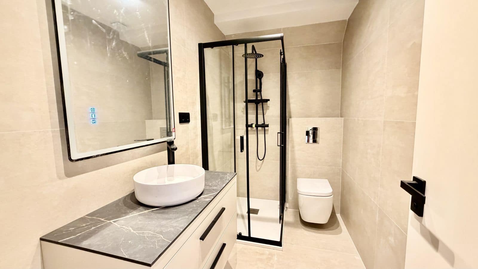 5 soveværelse Villa til salg i Nueva Andalucia med swimmingpool garage - € 2.200.000 (Ref: 10153434)