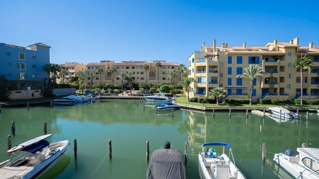 3 chambre Appartement à vendre à Sotogrande, San Roque avec piscine - 680 000 € (Ref: 10153435)