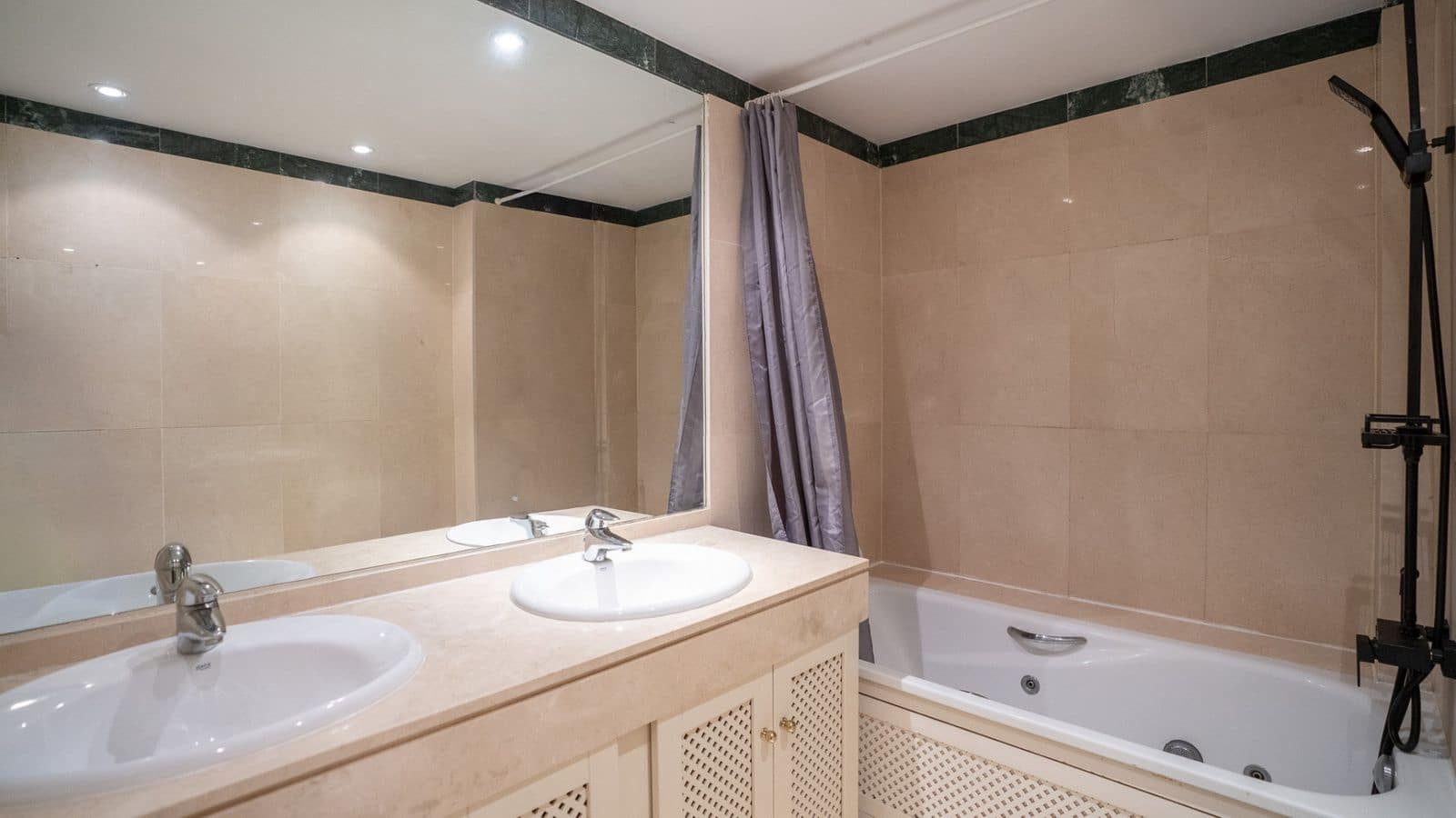 3 chambre Appartement à vendre à Sotogrande avec piscine - 680 000 € (Ref: 10153435)