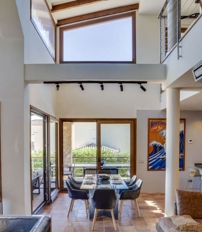 4 Zimmer Villa zu verkaufen in La Alcaidesa mit Garage - 1.695.000 € (Ref: 10153436)