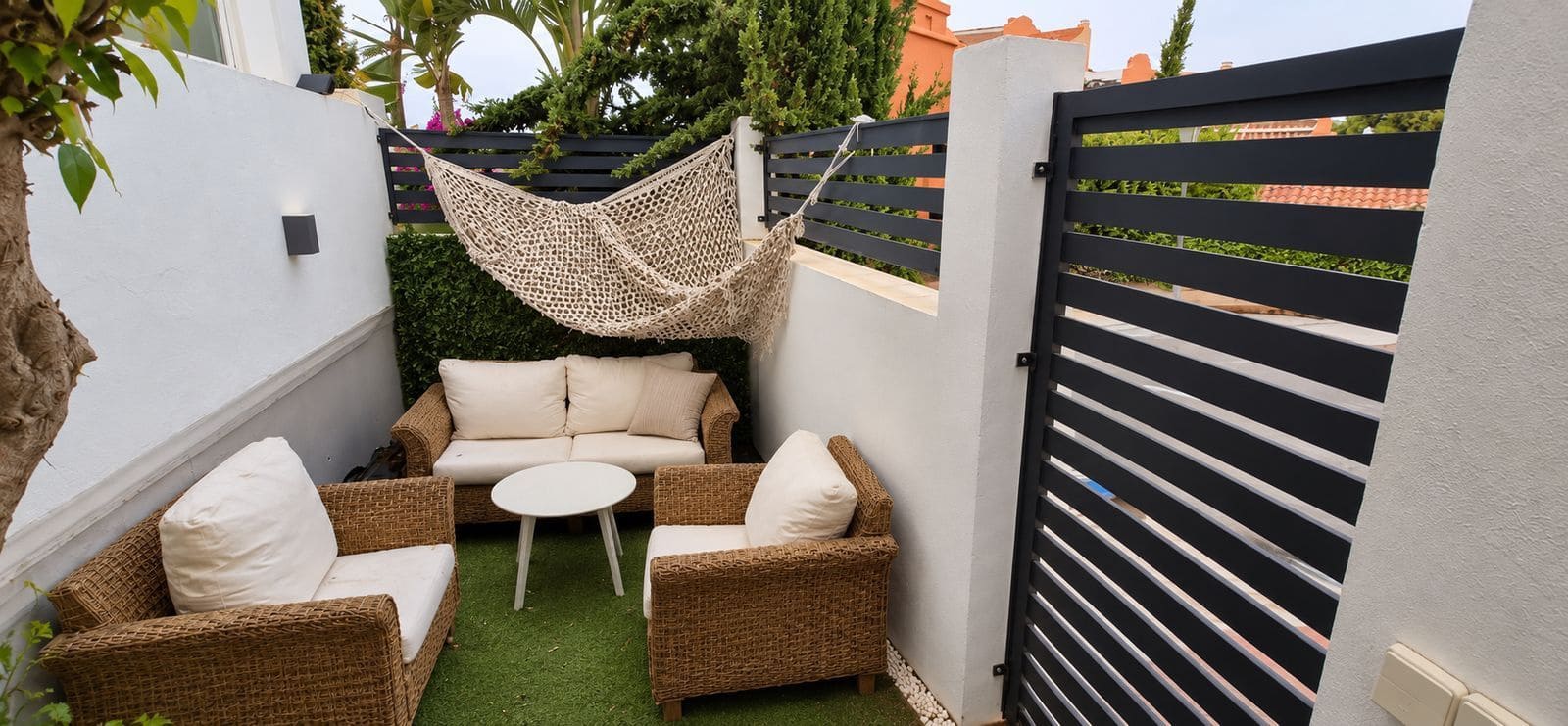 2 bedroom Townhouse for sale in La Reserva with pool - € 432,000 (Ref: 10153437)