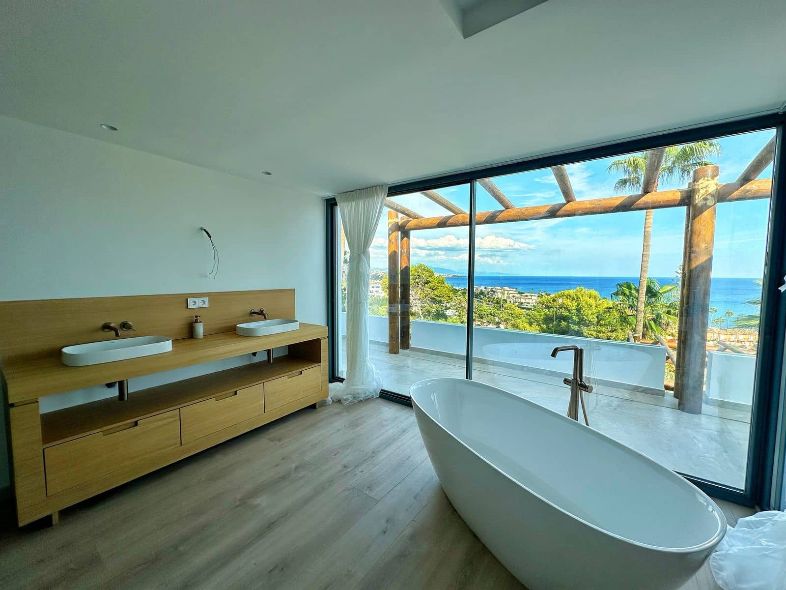 4 sovrum Villa till salu i Estepona med pool - 2 795 000 € (Ref: 10153438)