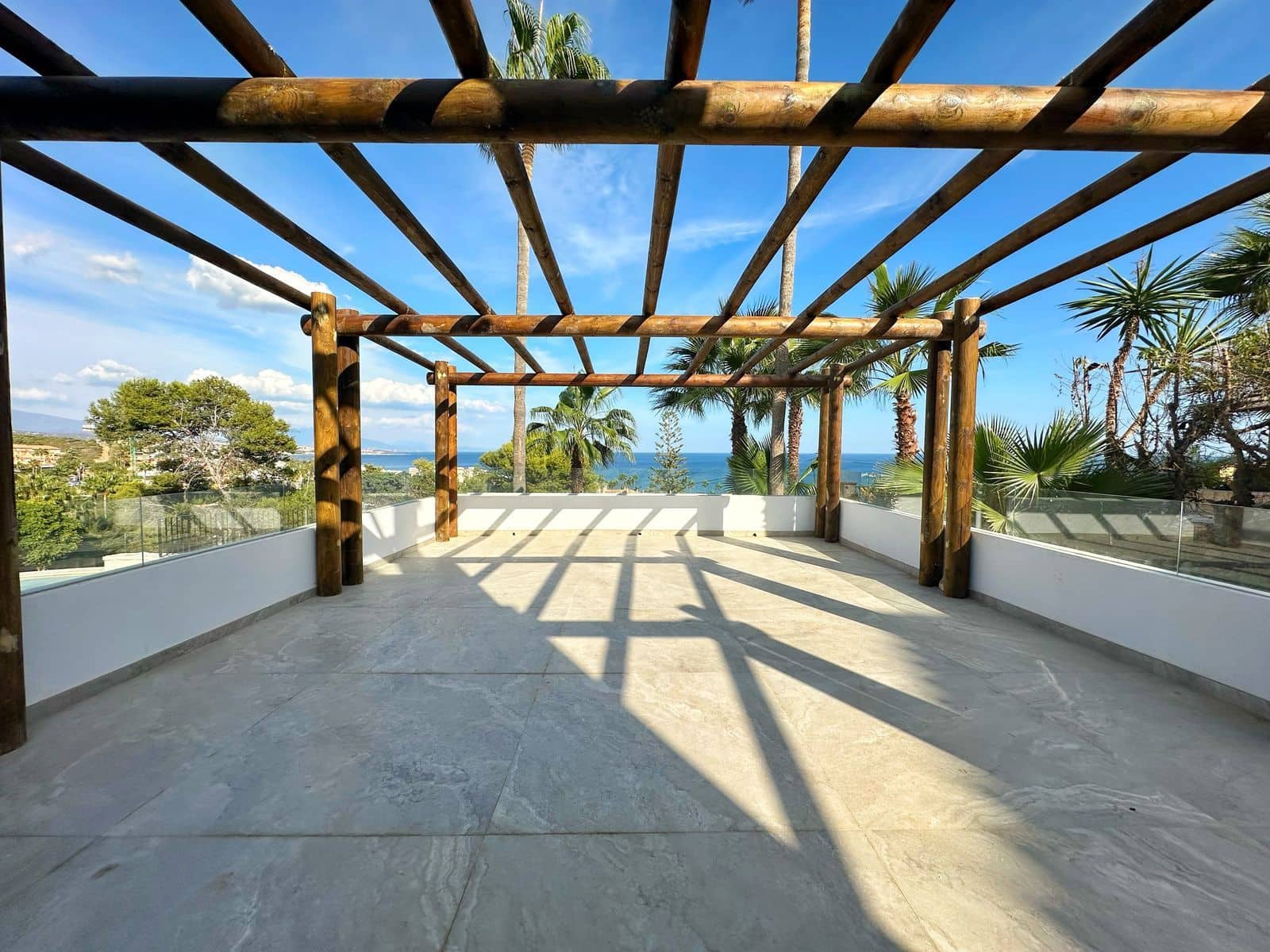 4 sovrum Villa till salu i Estepona med pool - 2 795 000 € (Ref: 10153438)
