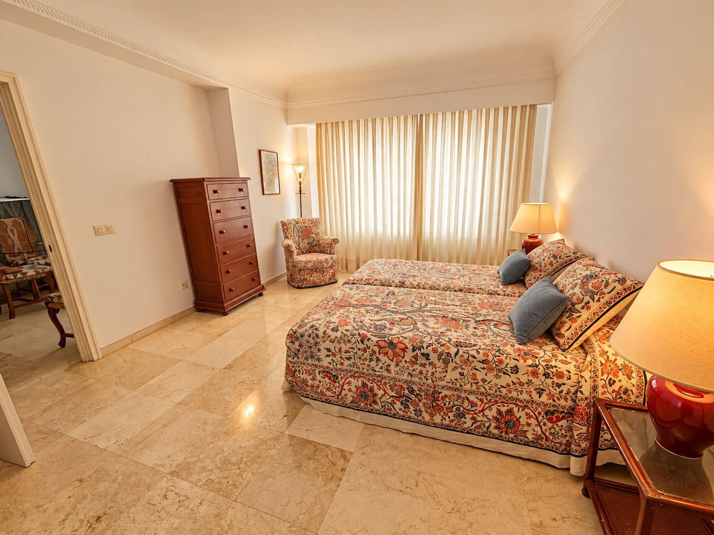 Apartamento de 2 habitaciones en Guadalmina en venta con piscina garaje - 950.000 € (Ref: 10153442)